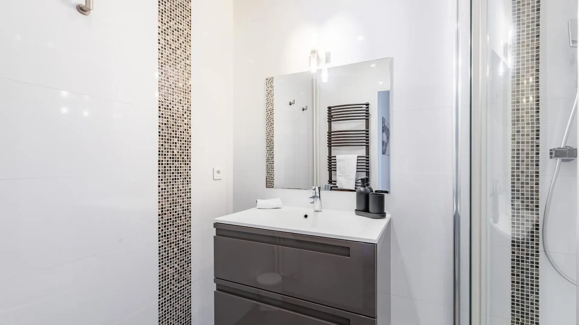 Superbe Appartement Avec Terrasse Vue Sur Jardin Παρίσι Διαμέρισμα