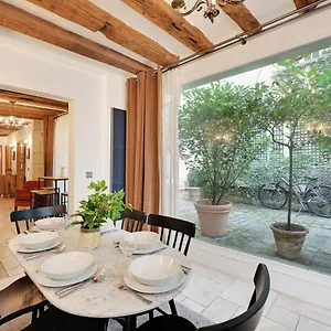 Elegant - 2br-7p - Quartier Latin Apartment