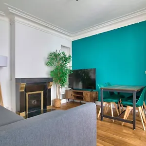 Luxurious 1 Bedroom Notre Dame De Monge Free Netflix Apartment