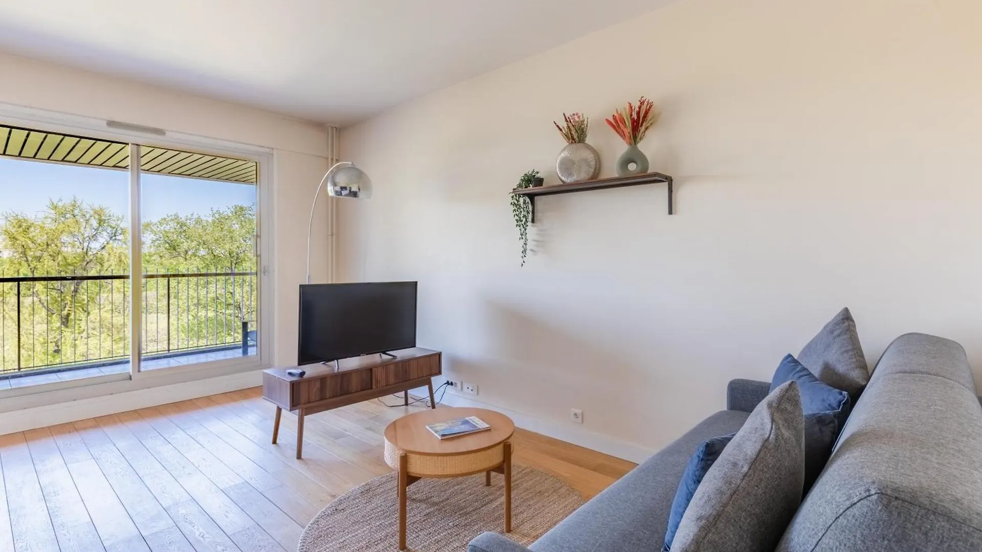Superbe Appartement Avec Terrasse Vue Sur Jardin Paris 0*,  France