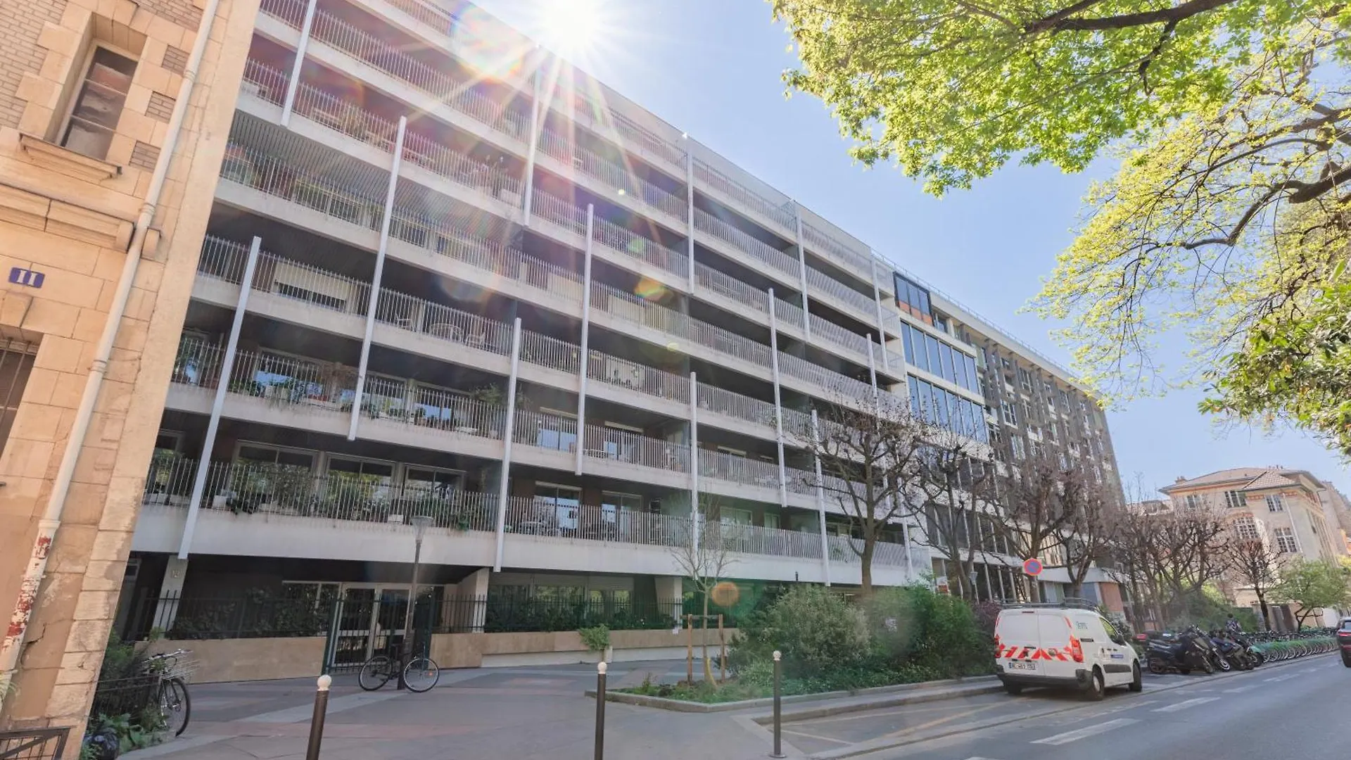 Apartment Superbe Appartement Avec Terrasse Vue Sur Jardin Paris France
