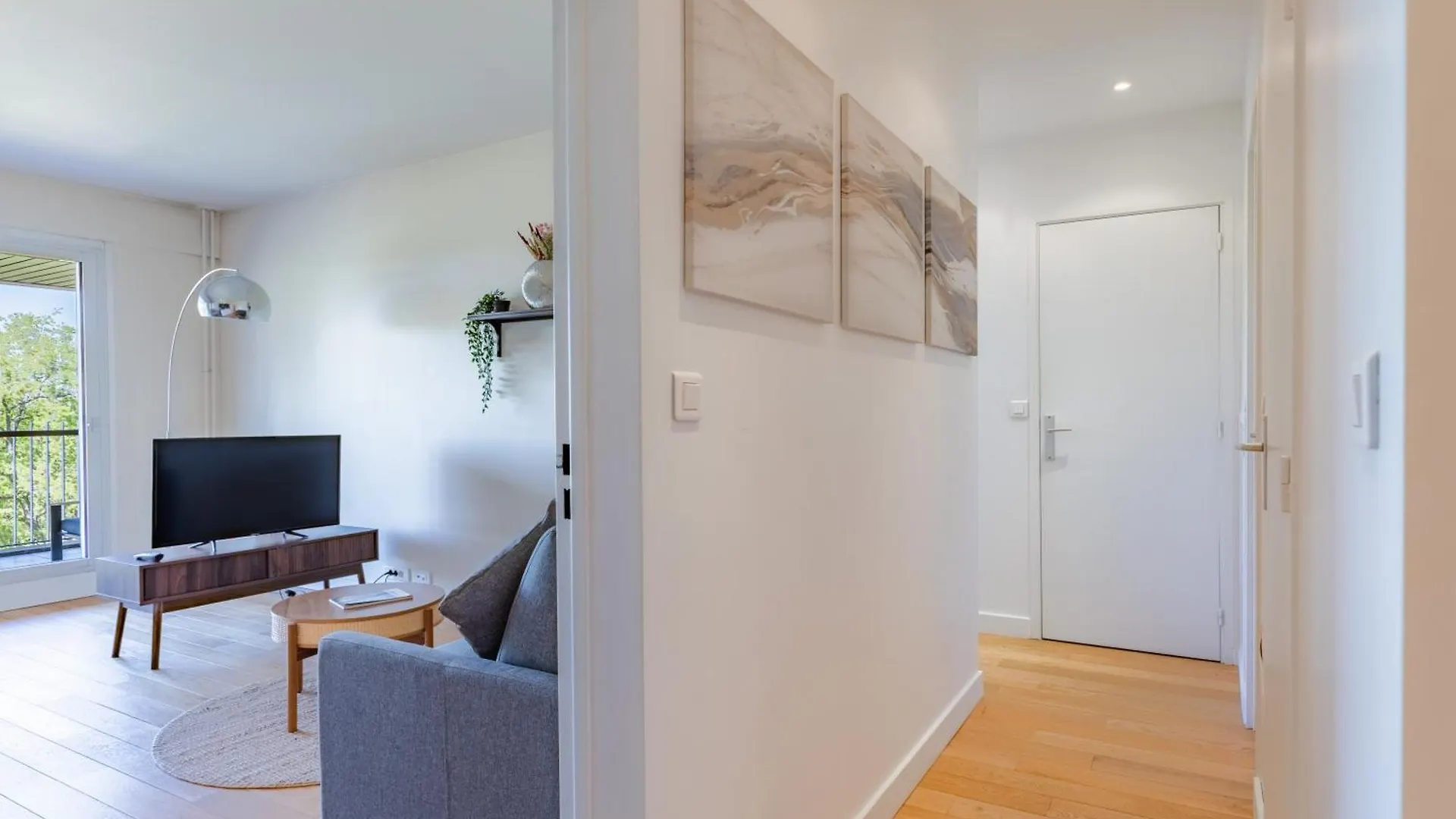 Superbe Appartement Avec Terrasse Vue Sur Jardin Paris Apartment