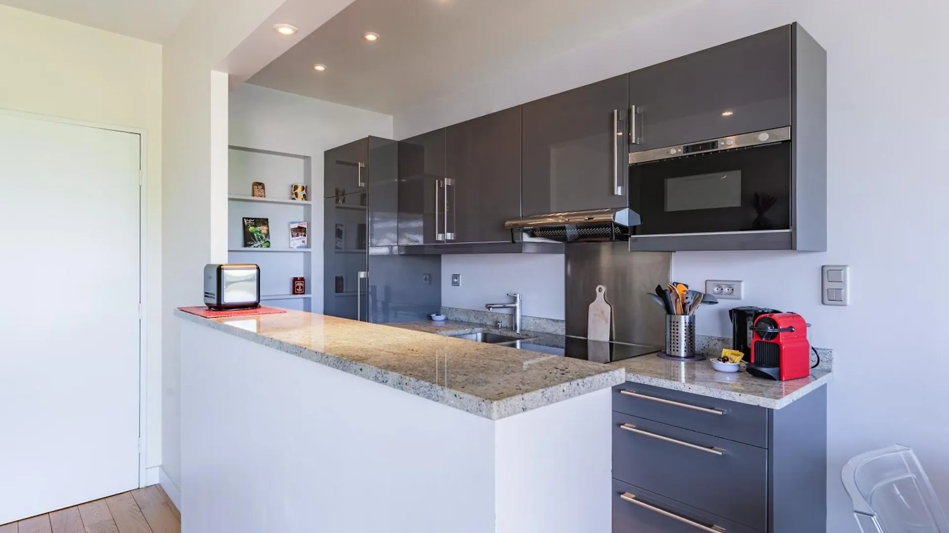 Apartment Superbe Appartement Avec Terrasse Vue Sur Jardin Paris France